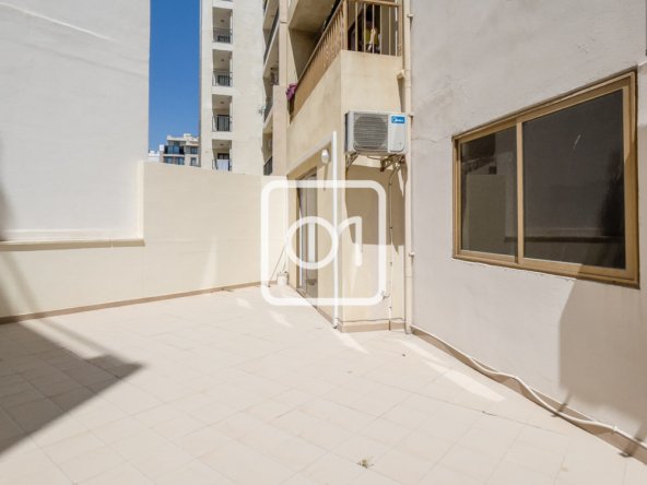 Ground floor office for rent in Sliema