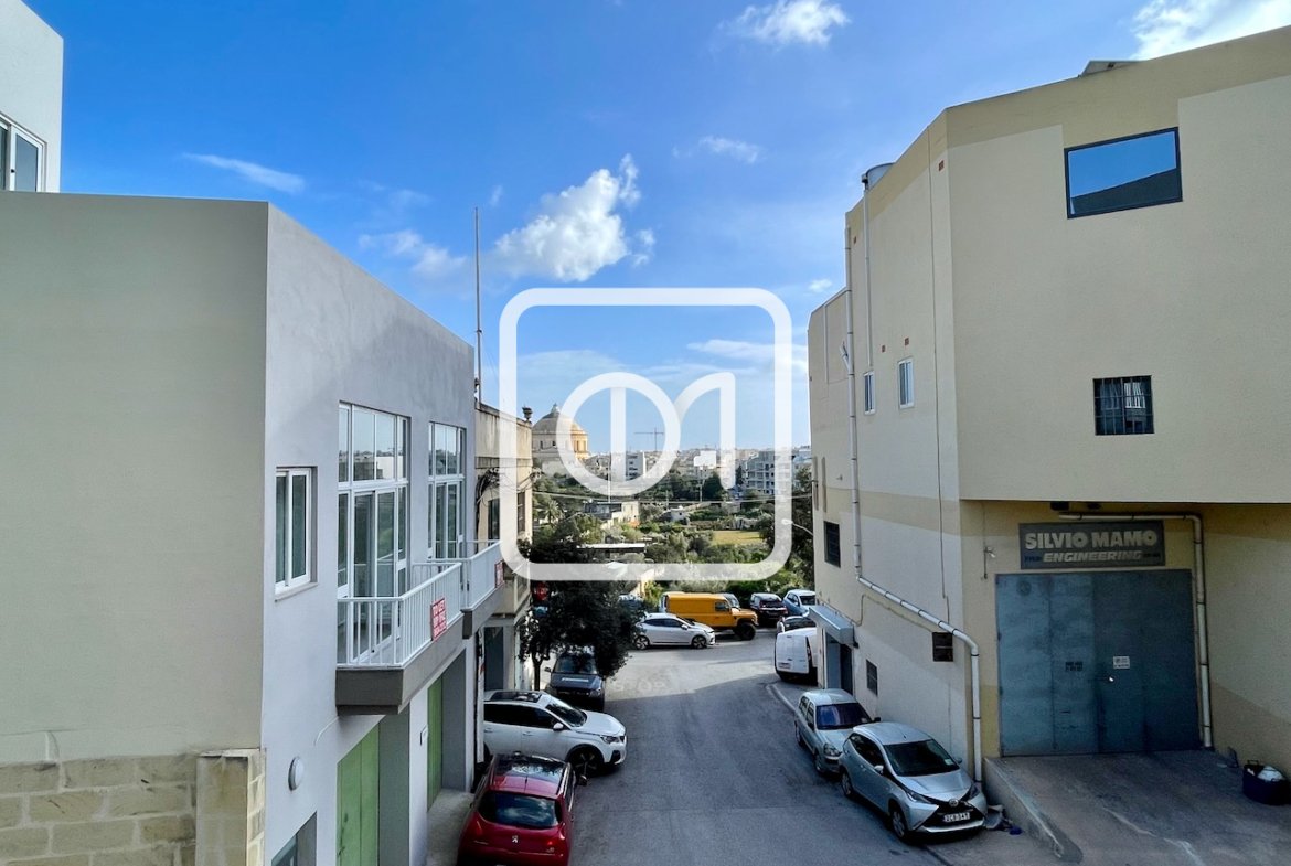 Office in Mosta for rent