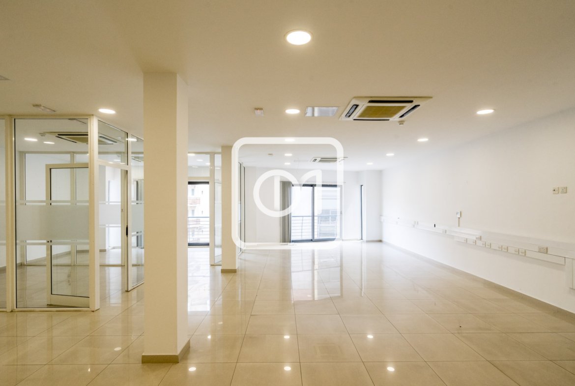 Office for rent in Sliema