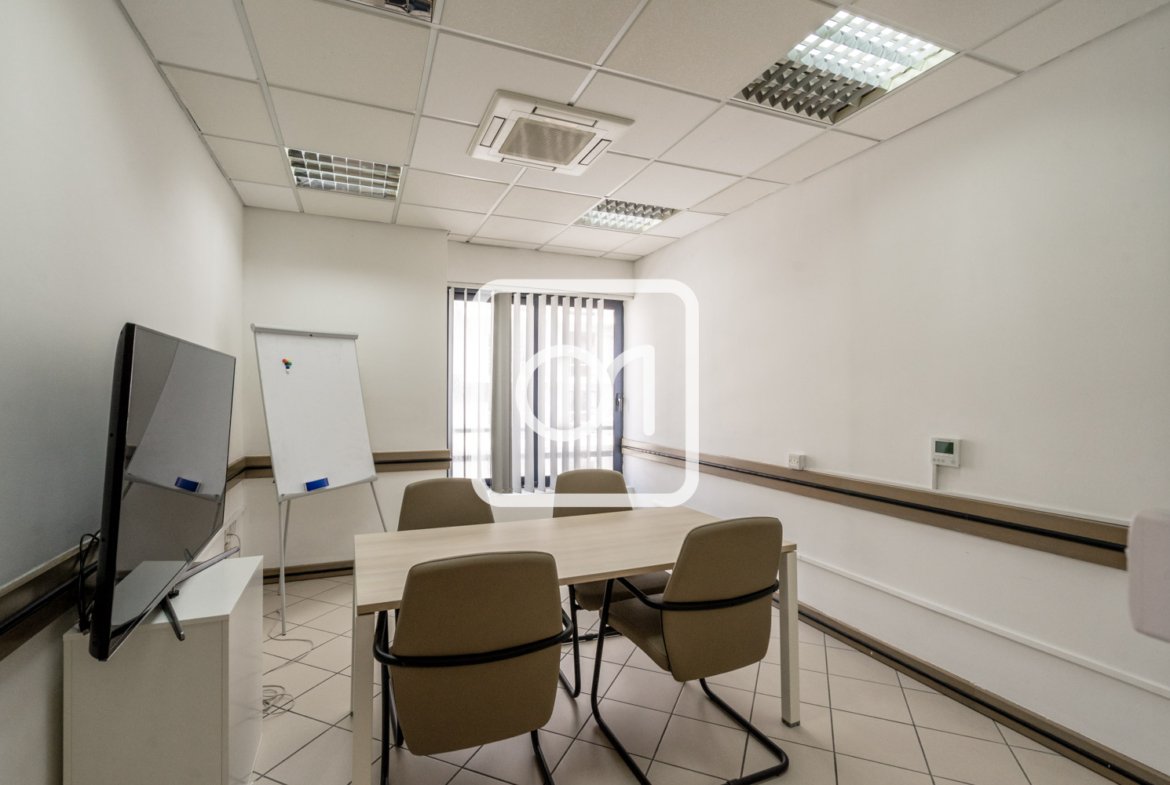 Office for rent in St Julians