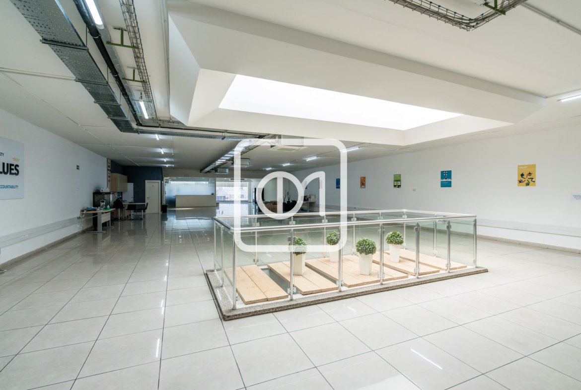 Office for rent in Zebbug