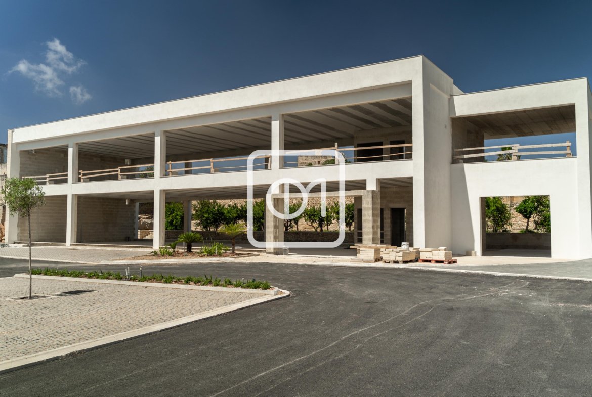 Commercial block in Qormi