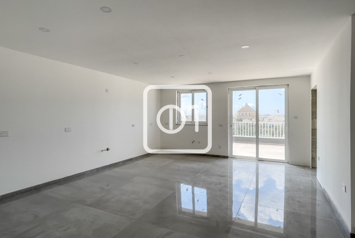 new penthouse office for rent in Mosta