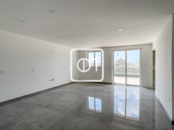 new penthouse office for rent in Mosta