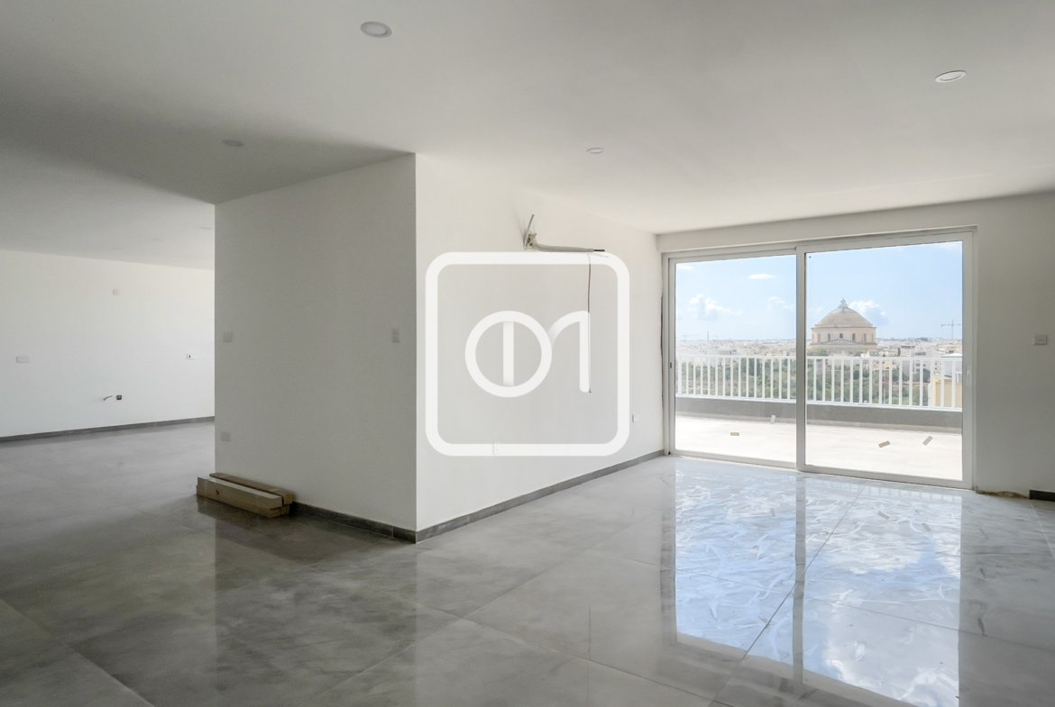 new penthouse office for rent in Mosta