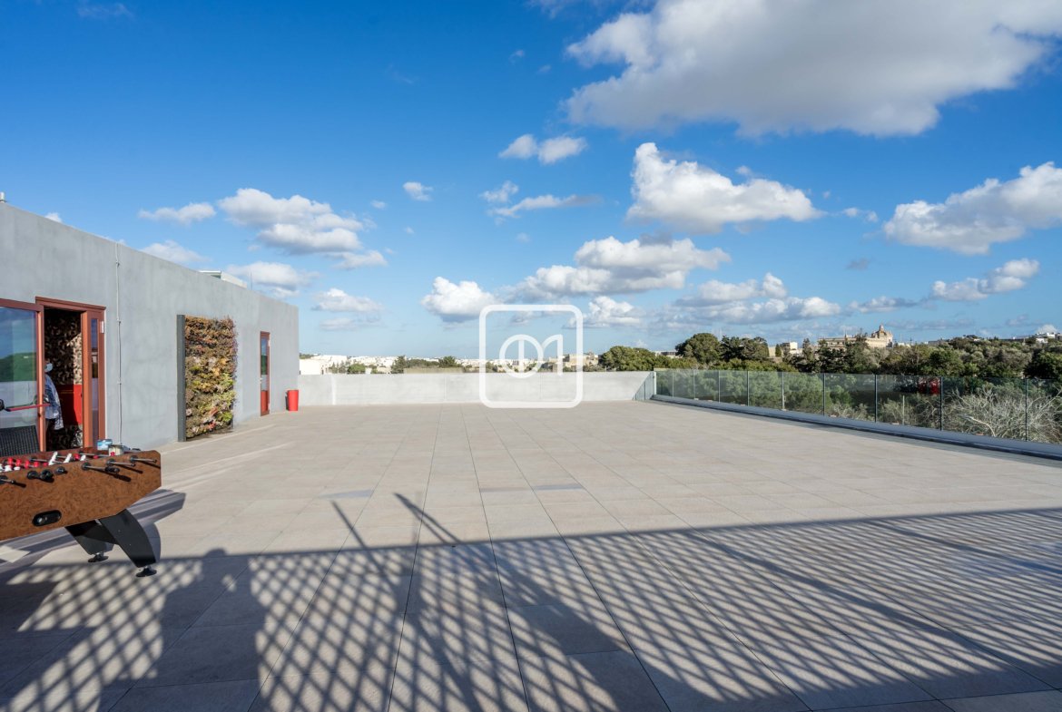 Office space for rent in Lija