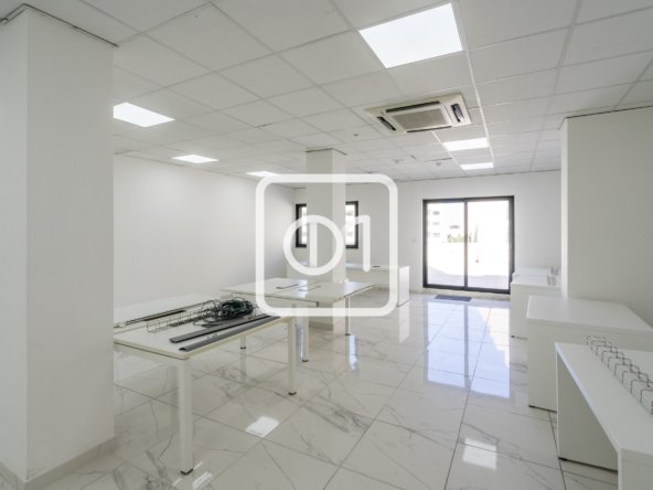 Office for rent with large terrace in Sliema