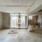 Commercial unit for sale