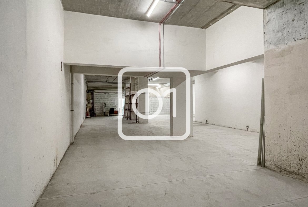 office with warehouse for rent in Msida