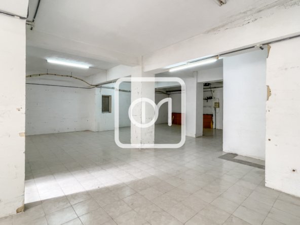 Warehouse with Office for rent in Msida