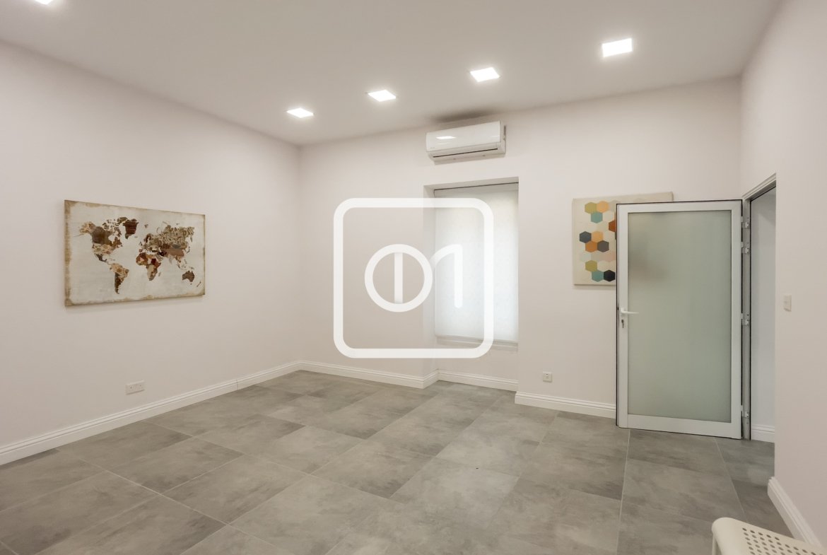 Office for rent in Valletta available