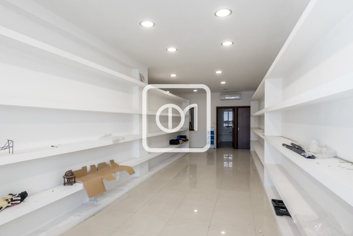 building for sale in Mriehel