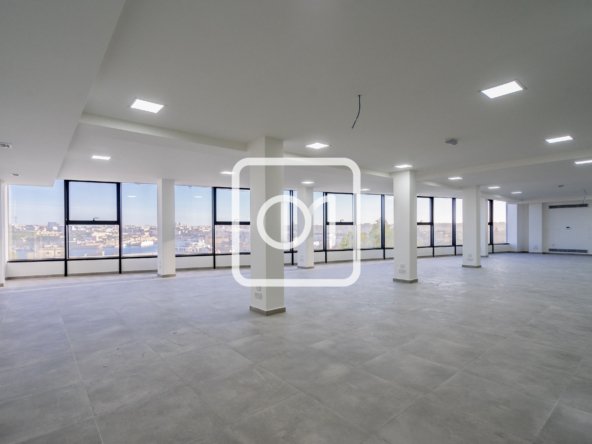 Open space office for sale