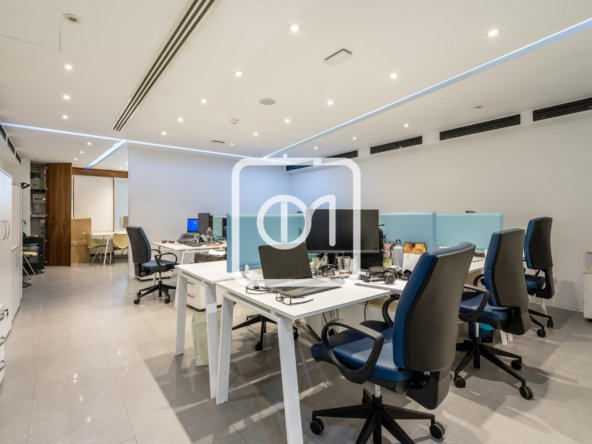 High-end Office For Rent in Iklin