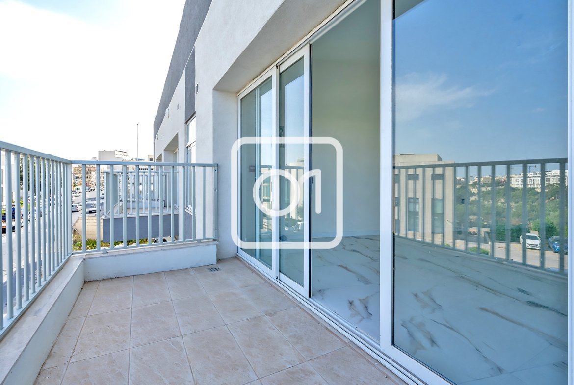 Commercial Block For Rent In Mosta