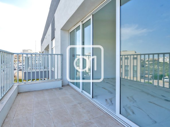 Commercial Block For Rent In Mosta