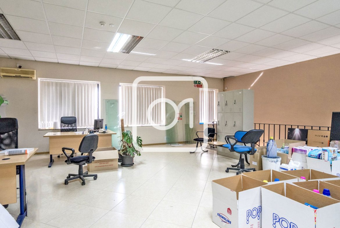 Commercial Block For Rent In Mosta