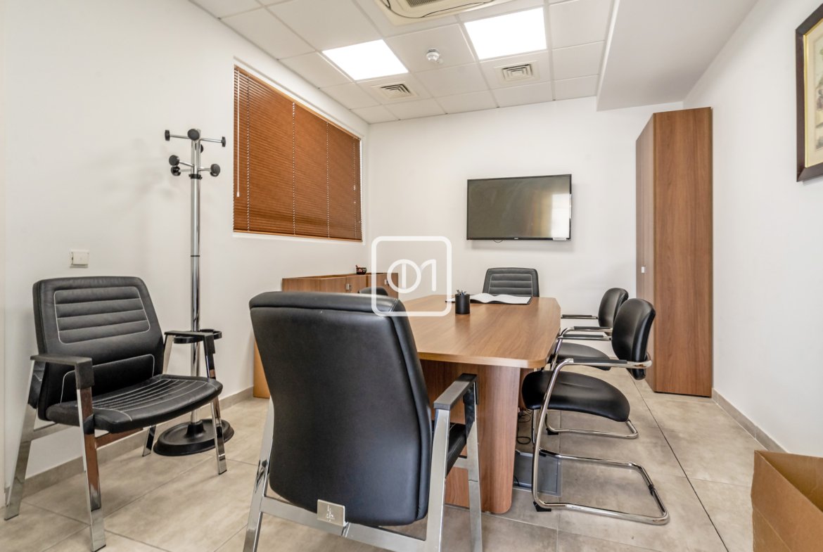 Large office for rent in Mriehel