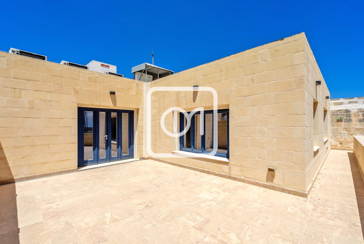 Luxury office building for sale in Valletta