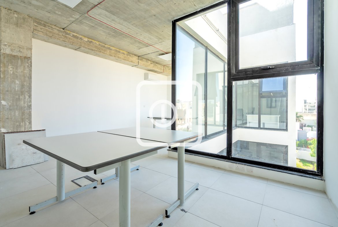 Top Floor Office In Mriehel