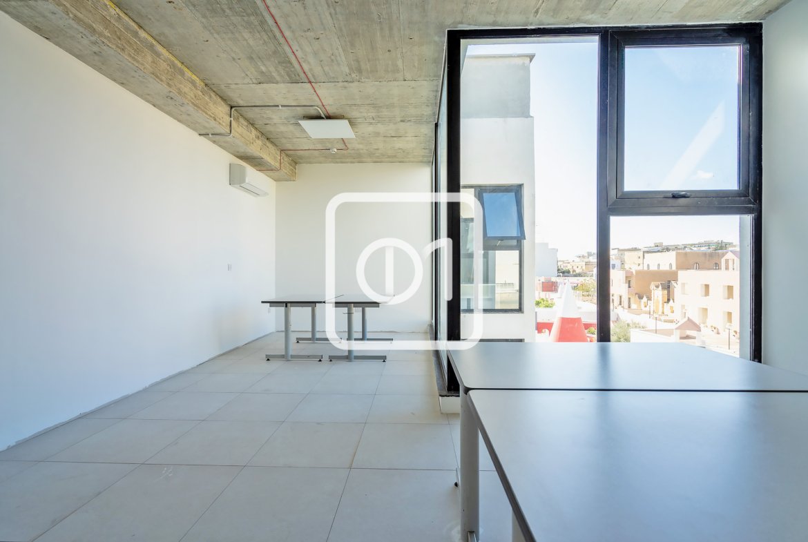 Top Floor Office In Mriehel