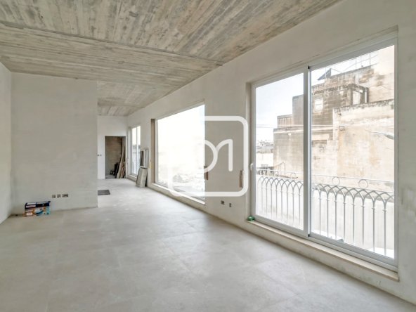 commercial block for rent in birkirkara