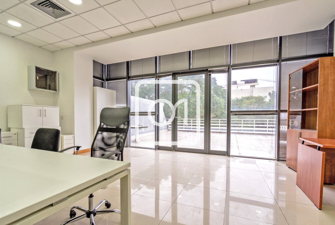 Office With Terrace For Rent