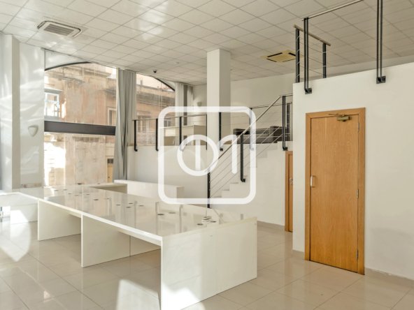 Spacious corner office for rent in Sliema