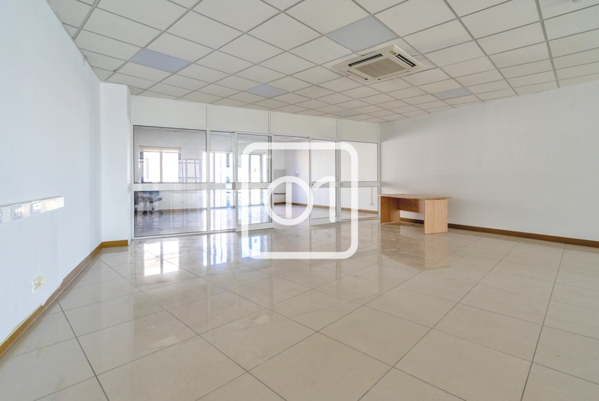 Large office for rent in Luqa