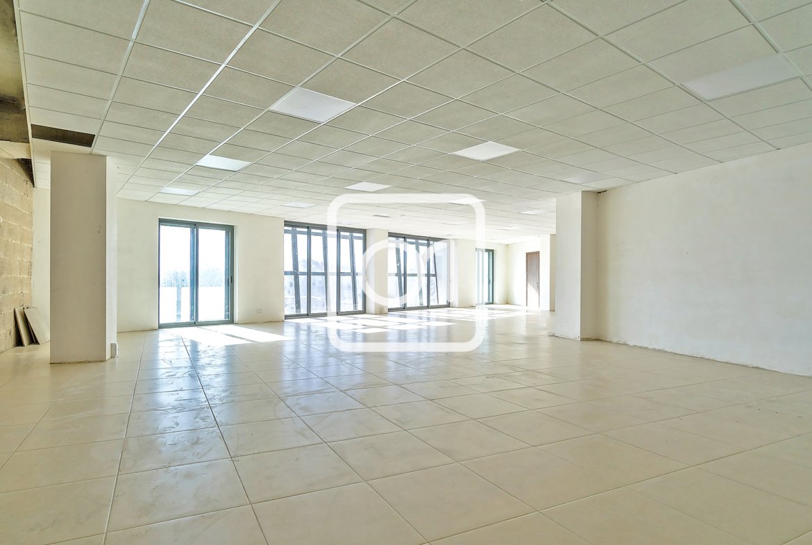 office for rent in Luqa