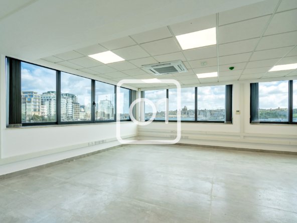 sea view spacious office in Sliema