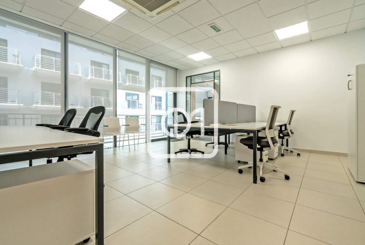 Fully furnished office in St Julians