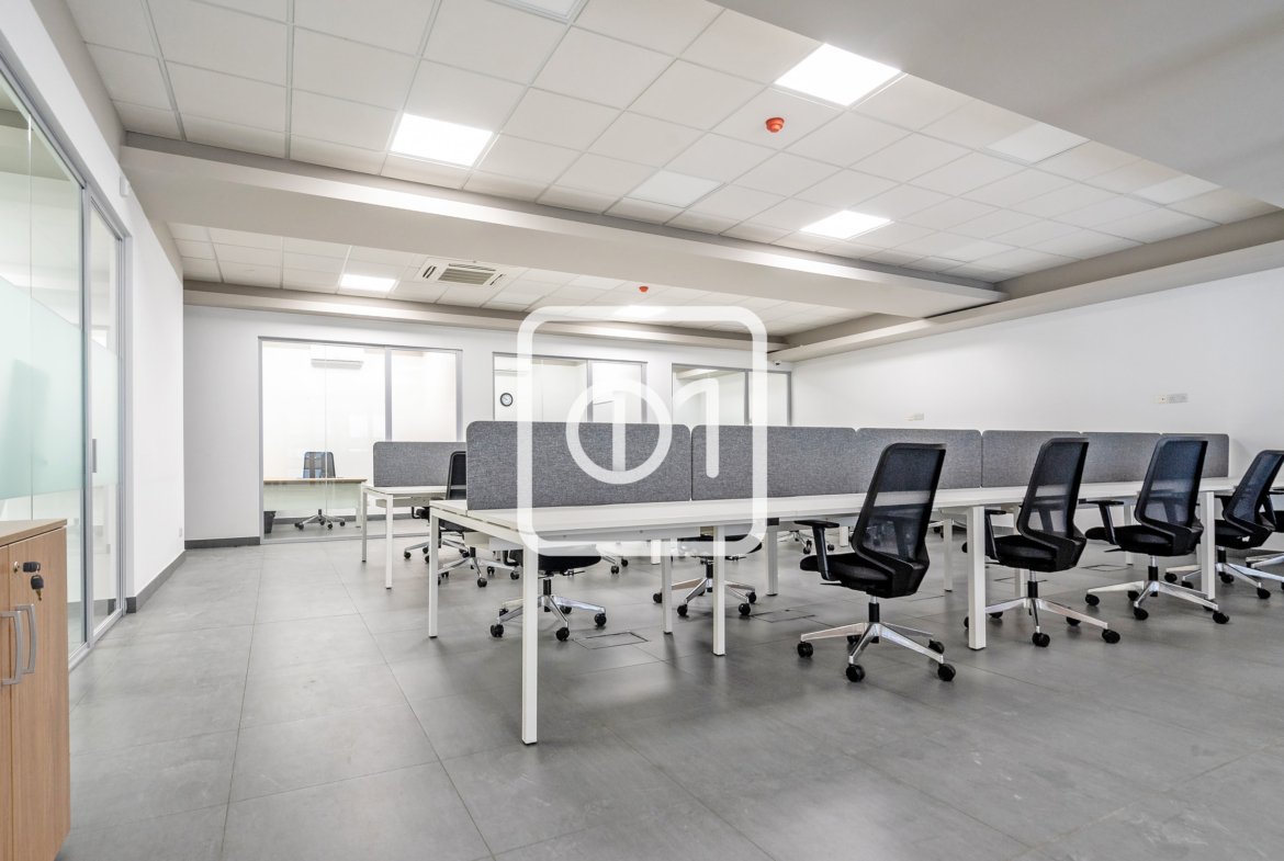 spacious furnished office