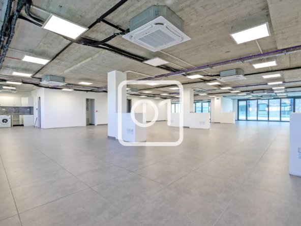 Office for Rent in Business Centre