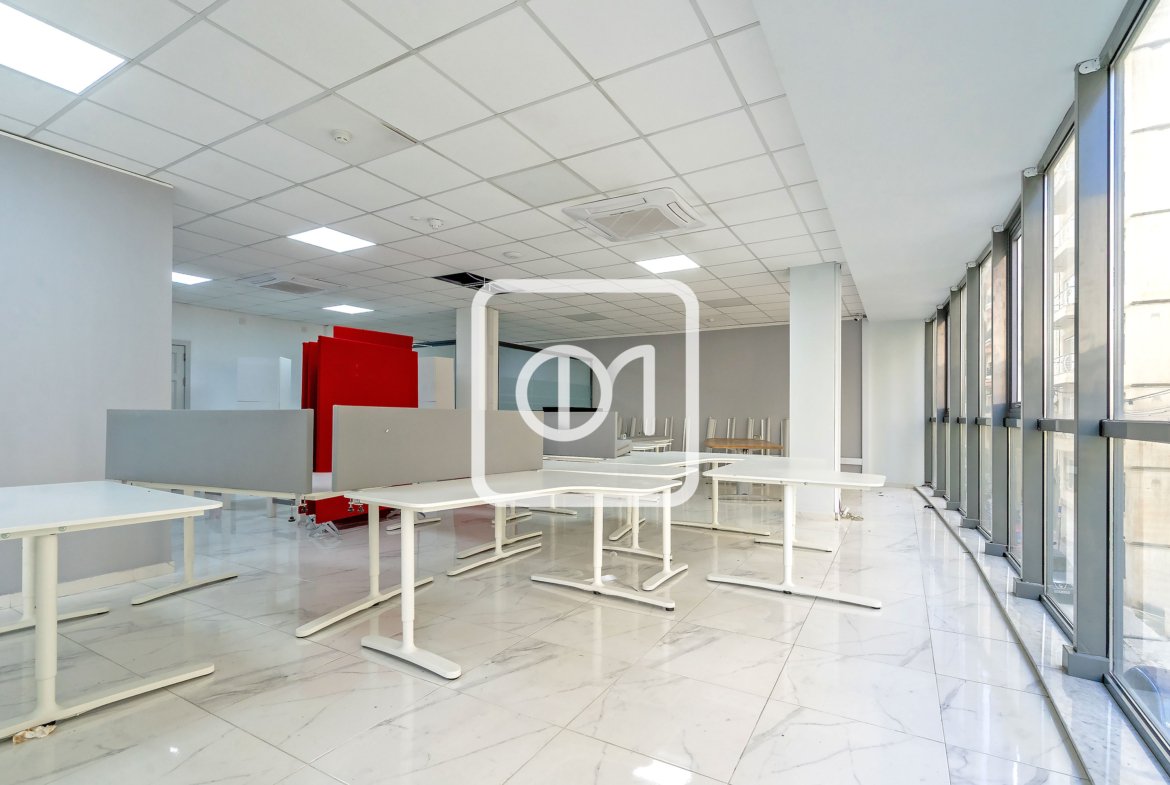 bright office for rent in Sliema