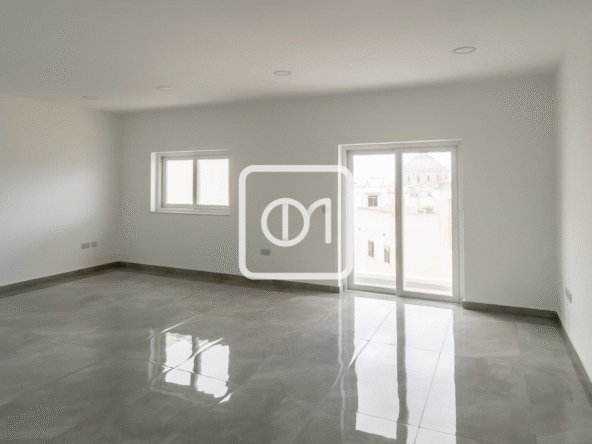 Penthouse office rental in Mosta