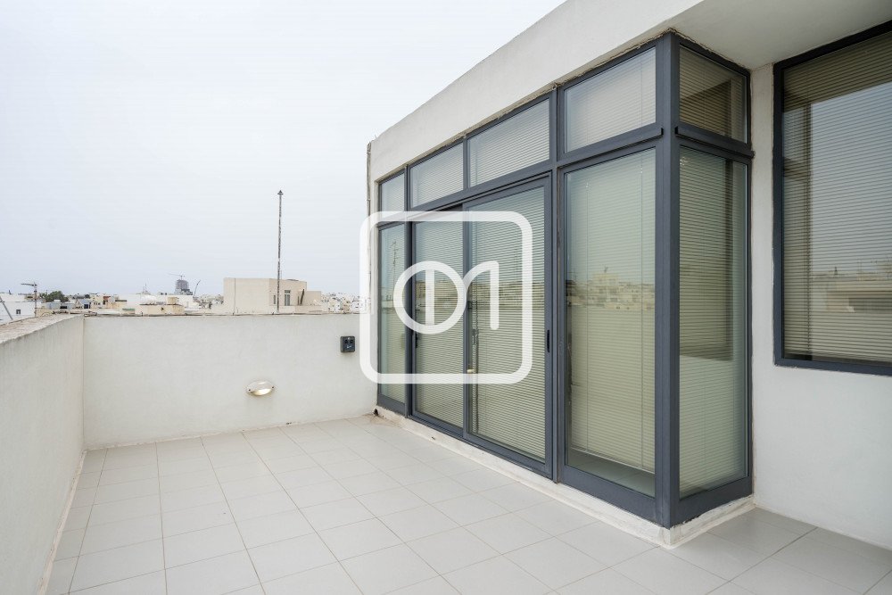 penthouse workspace for rent