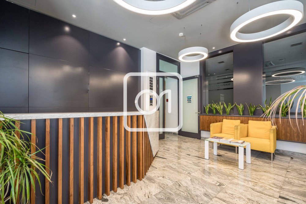 penthouse office space to lease