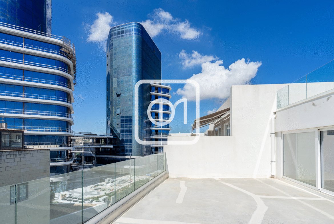 Commercial space to lease