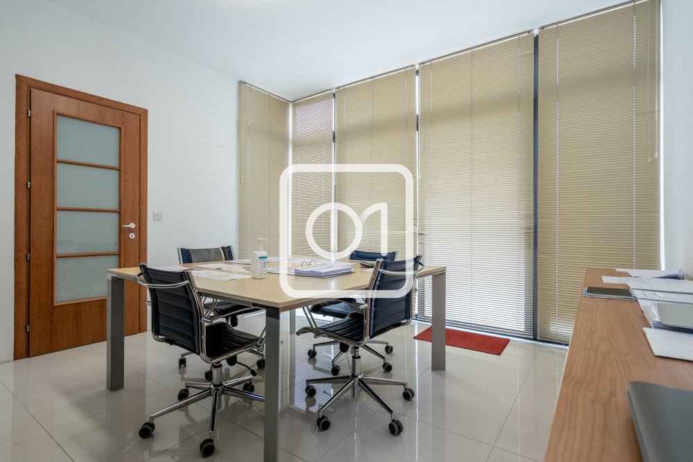 penthouse workspace for rent