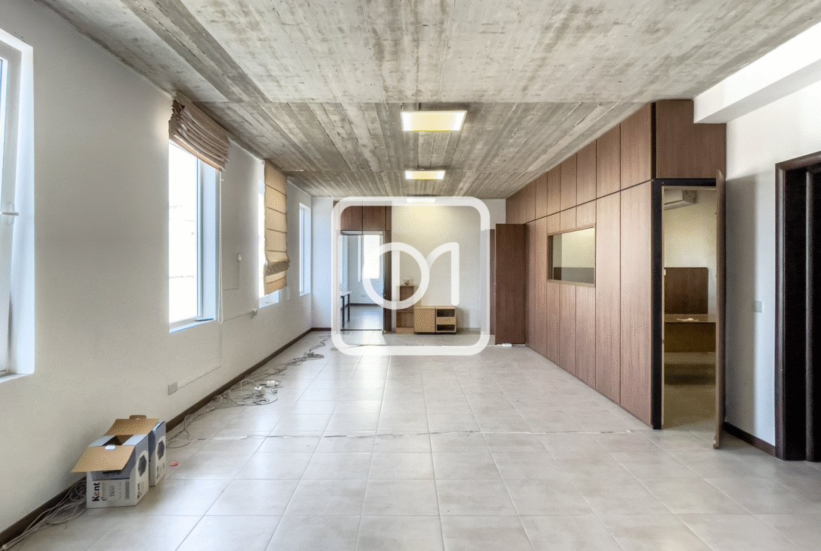 bright office to lease