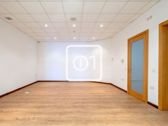 Seafront office for sale in Ta Xbiex