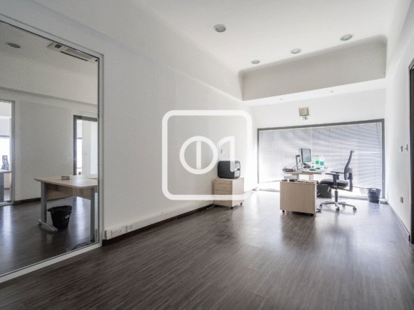 Sea view office space to lease