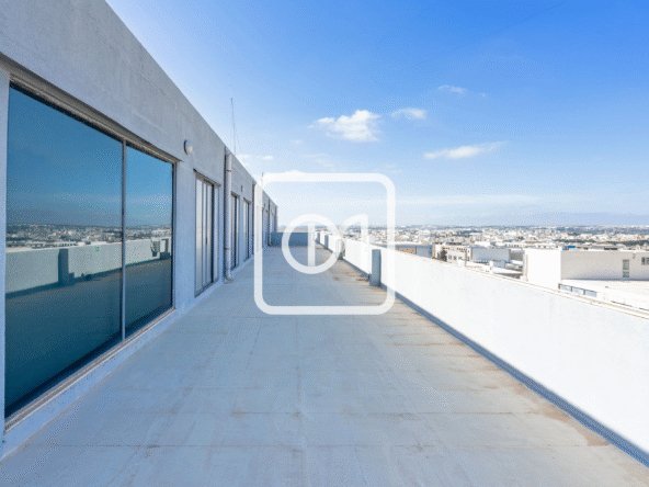 penthouse office in San Gwann