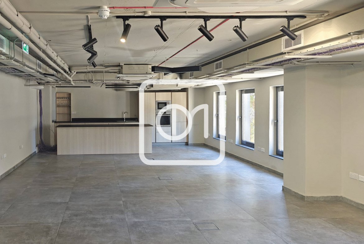 Office to lease in St Julians
