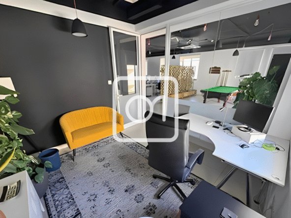 corner office in Naxxar