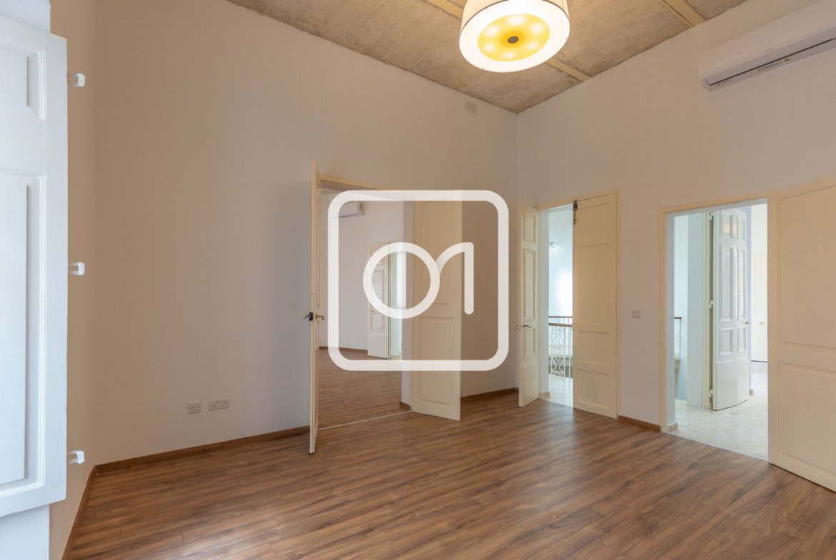 townhouse office in Sliema