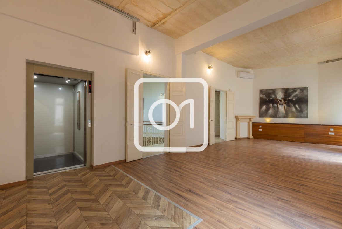 townhouse office in Sliema