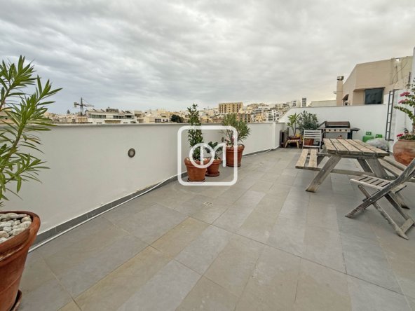 penthouse office to let in St Julians