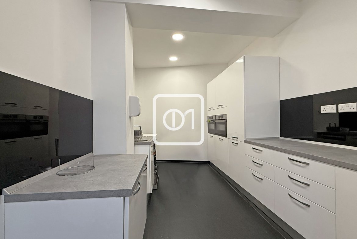 large office space in Gzira